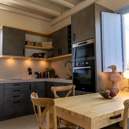 Villa Exclusive Santorini 3 Bedroom Private Jetted Pool Sea Phenomenal Sunset View Finikia *