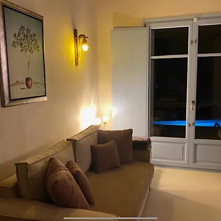 Exclusive Santorini 3 Bedroom Private Jetted Pool Sea Phenomenal Sunset View Finikia *