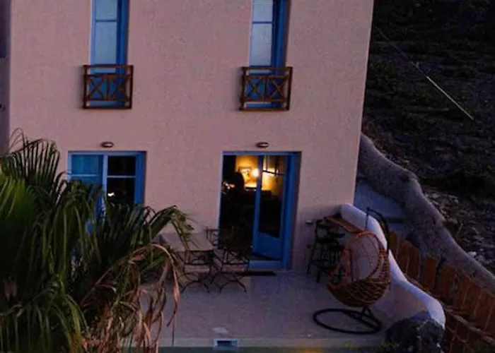 Exclusive Santorini 3 Bedroom Private Jetted Pool Sea View Villa Oia