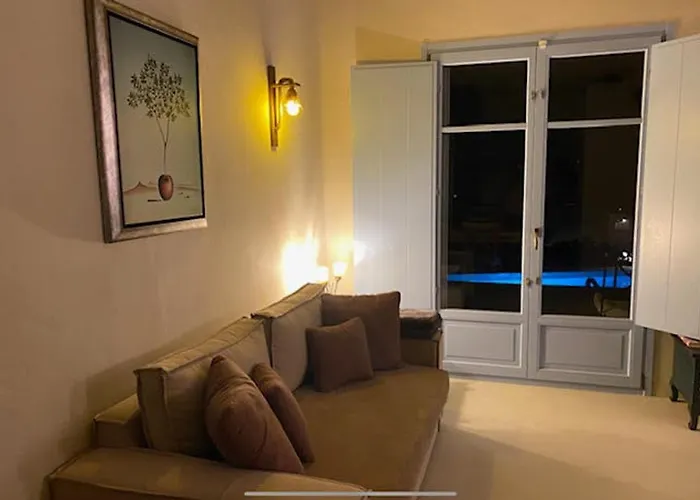 Exclusive Santorini 3 Bedroom Private Jetted Pool Sea View *