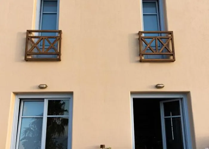 Exclusive Santorini 3 Bedroom Private Jetted Pool Sea View